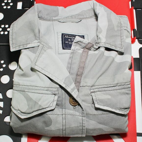 Abercrombie & Fitch A&F XS Camo Field Utility Button Up Jacket Gray White - Picture 7 of 7